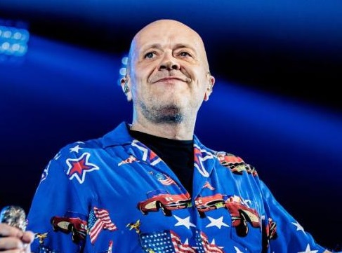 Su Canale 5 una serata di hit con il “Circo Max” di Max Pezzali Su Canale 5 una serata di hit con il “Circo Max” di Max Pezzali