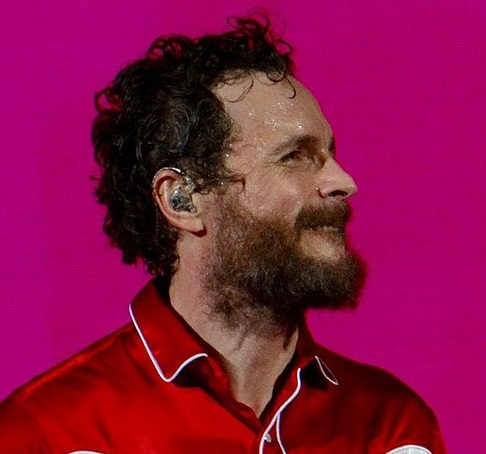 Jovanotti, dopo l’incidente in bici e l’operazione ha una gamba più corta dell’altra