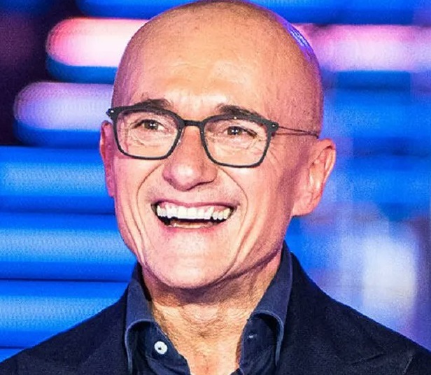 “Grande Fratello”, entrati i primi 15 concorrenti: 5 finiscono nel tugurio