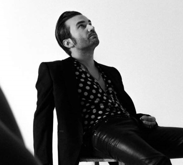 Tropico accende i sogni con le sue Fantasie e il feat di Cesare Cremonini