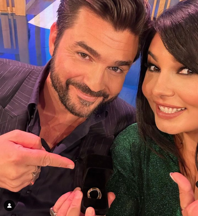 Elisa D’Ospina sposa Stefano Macchi, Caterina Balivo testimone di nozze