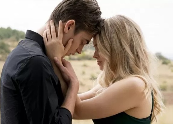 After 5, su Amazon il capitolo finale della saga di Tessa e Hardin: dov’eravamo rimasti After 5, su Amazon il capitolo finale della saga di Tessa e Hardin: dov’eravamo rimasti