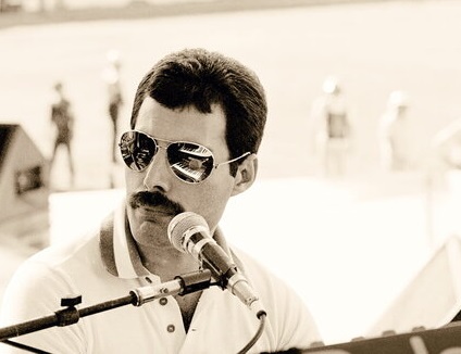 Rimini, dal 3 ottobre al 30 novembre la mostra su Freddie Mercury e i Queen