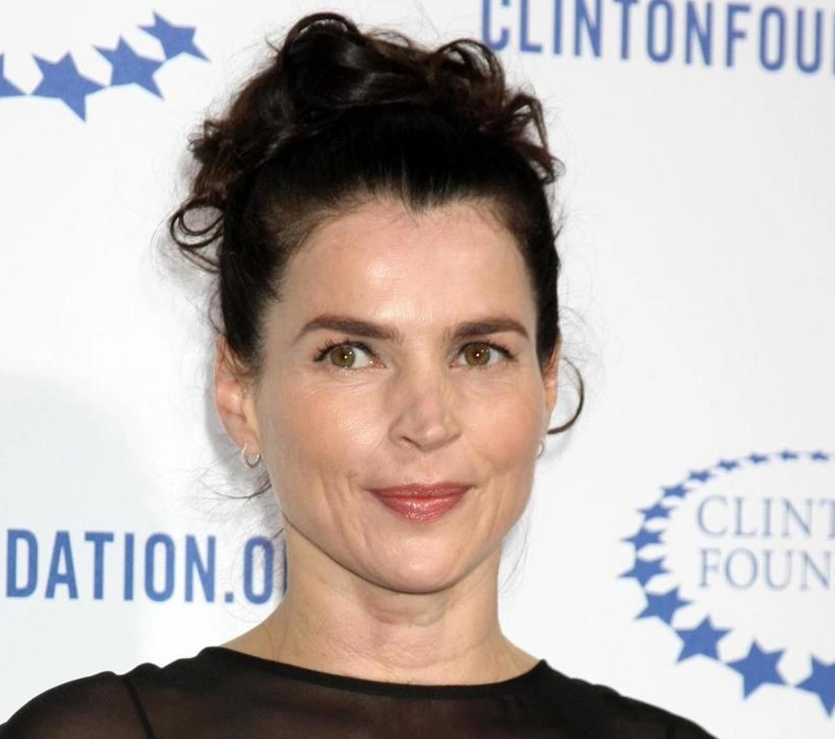 Julia Ormond ha fatto causa ad Harvey Weinstein per violenza sessuale