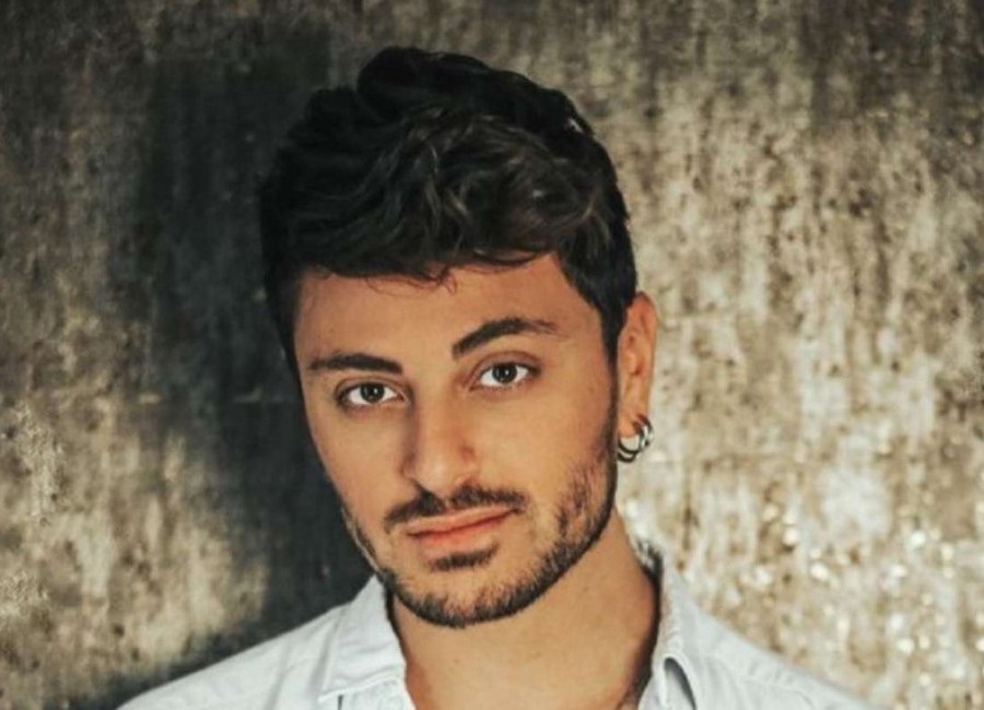 Virginio Brilla ai Latin Grammy 2023 e annuncia il nuovo singolo in spagnolo Virginio Brilla ai Latin Grammy 2023 e annuncia il nuovo singolo in spagnolo