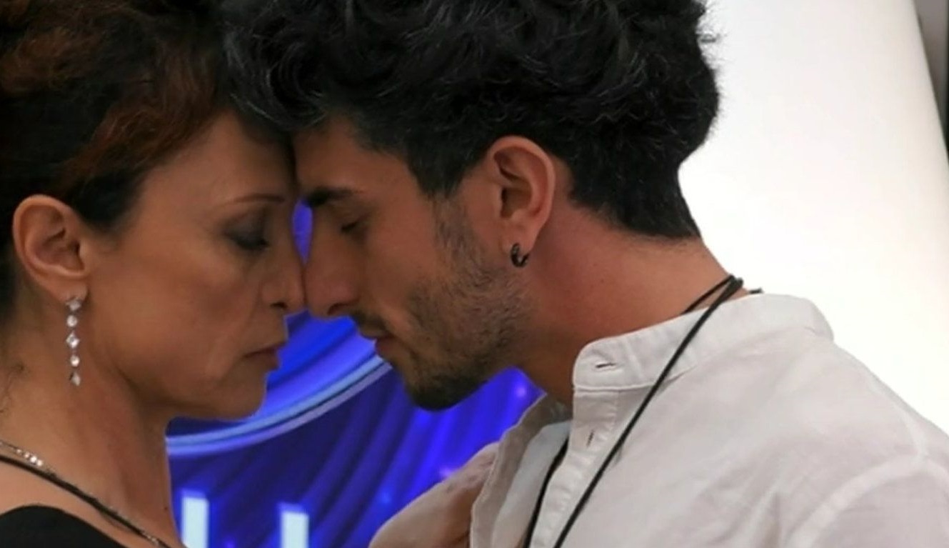 Gli scontri continuano al “Grande Fratello”: nuovo faccia a faccia tra Beatrice e Giuseppe Gli scontri continuano al “Grande Fratello”: nuovo faccia a faccia tra Beatrice e Giuseppe