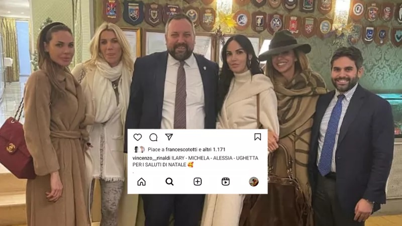 Francesco Totti mette mi piace su instagram ad una foto dove è presente Ilary Francesco Totti mette mi piace su instagram ad una foto dove è presente Ilary
