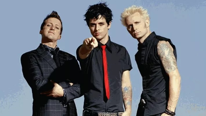 Nella metro di New York a sorpresa iniziano a suonare i Green Day