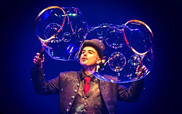 “BuBBles Revolution” il più grande show di bolle di sapone al mondo: il 2 e 3 marzo all’Auditorium della Conciliazione a Roma