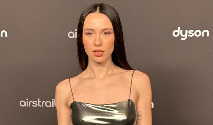 Aurora Ramazzotti 24 ore a Parigi: super in tiro alla Fashion Week parigina