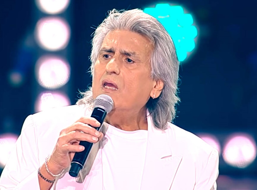 Le vie di Sanremo si illuminano omaggiando Toto Cutugno