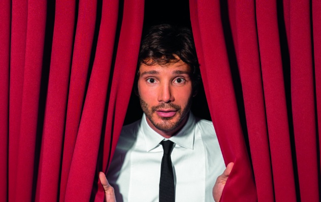 “Meglio stasera”: dal 14 al 17 marzo lo spettacolo live di Stefano De Martino al Teatro Brancaccio
