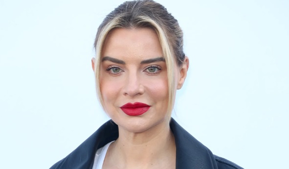 Veronica Ferraro: «Sto provando ad avere un figlio con la fecondazione in vitro»
