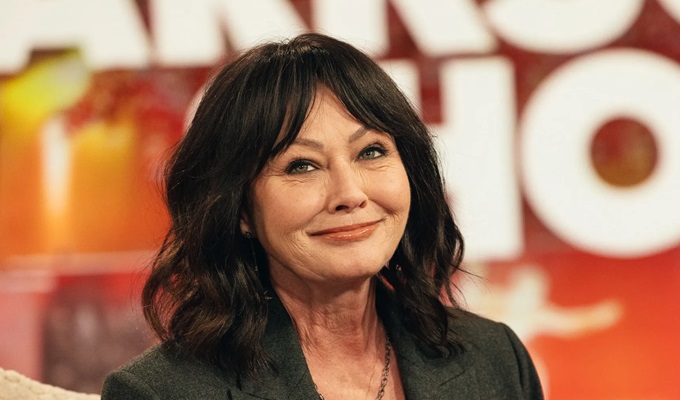 Shannen Doherty si schiera al fianco di Kate Middleton: “Abbiamo il diritto di vivere la malattia in privato”