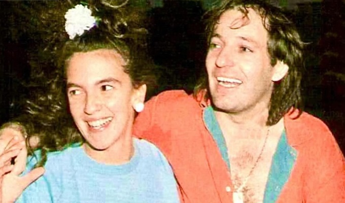 Vasco Rossi omaggia Gabriella Sturani, scomparsa all’età di cinquantasei anni Vasco Rossi omaggia Gabriella Sturani, scomparsa all’età di cinquantasei anni